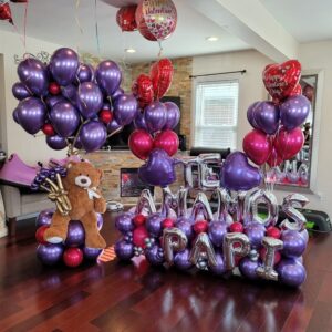 BALLOON ARRAGEMENT LOVE - Artballoonsgr.com Event Planning, Balloon Decoration Company, Event Decoration, Balloon Artist, Balloon Bouquet in Detroit MI