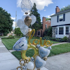 BALLOON ARRAGEMENT LOVE RING - Artballoonsgr.com Event Planning, Balloon Decoration Company, Event Decoration, Balloon Artist, Balloon Bouquet in Detroit MI